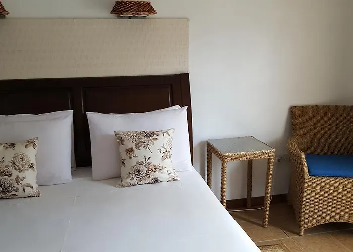 Kayola - Self Catering Lägenhet Pointe La Rue