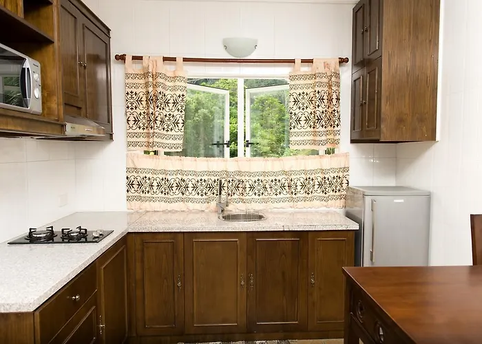 Kayola - Self Catering Lägenhet Pointe La Rue